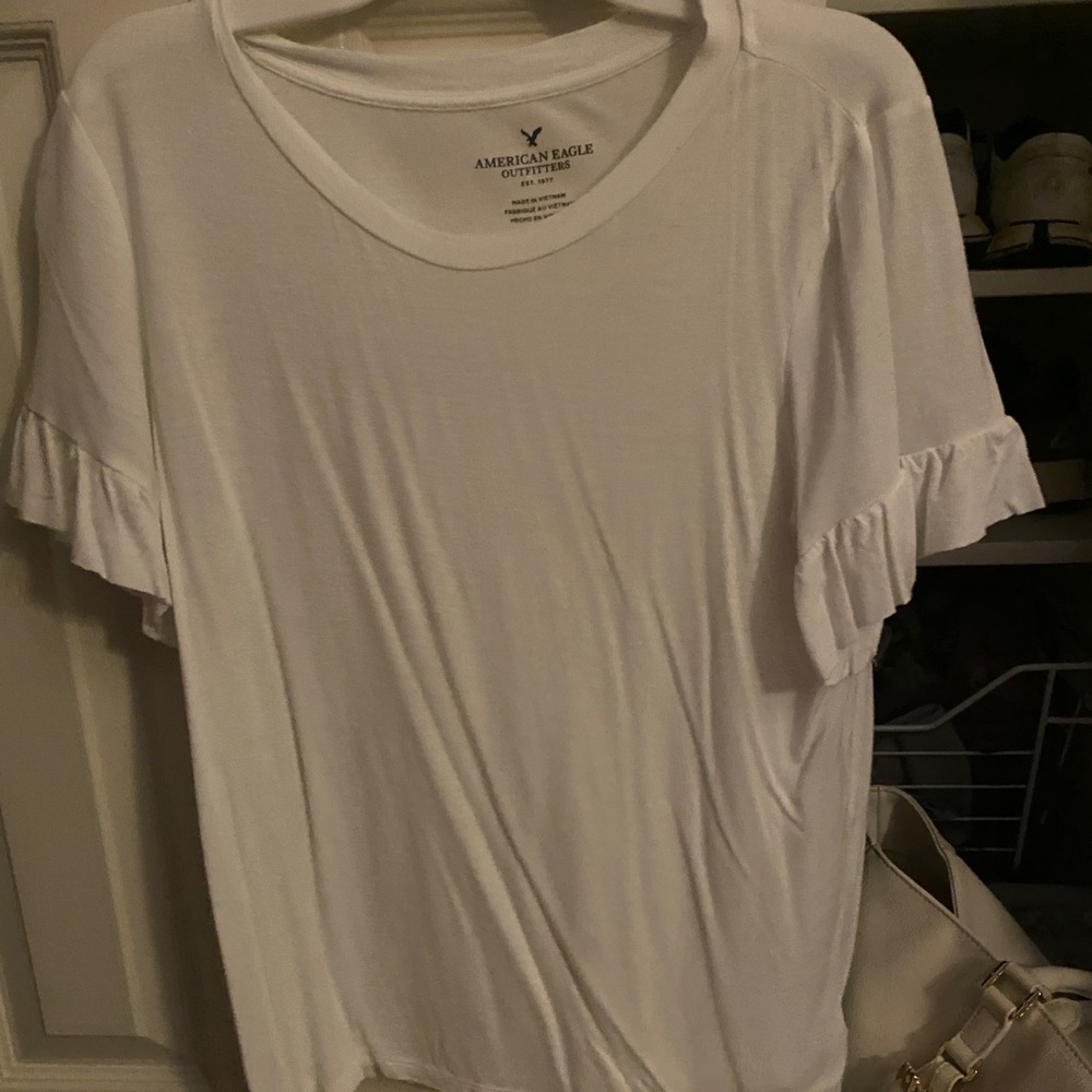 White detailed sleeve top